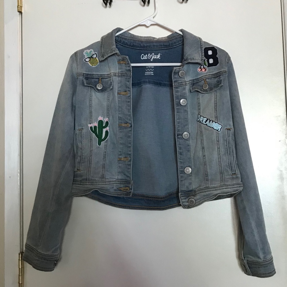 Girl’s L Cat&Jack Cropped Jean Jacket w/ Patches